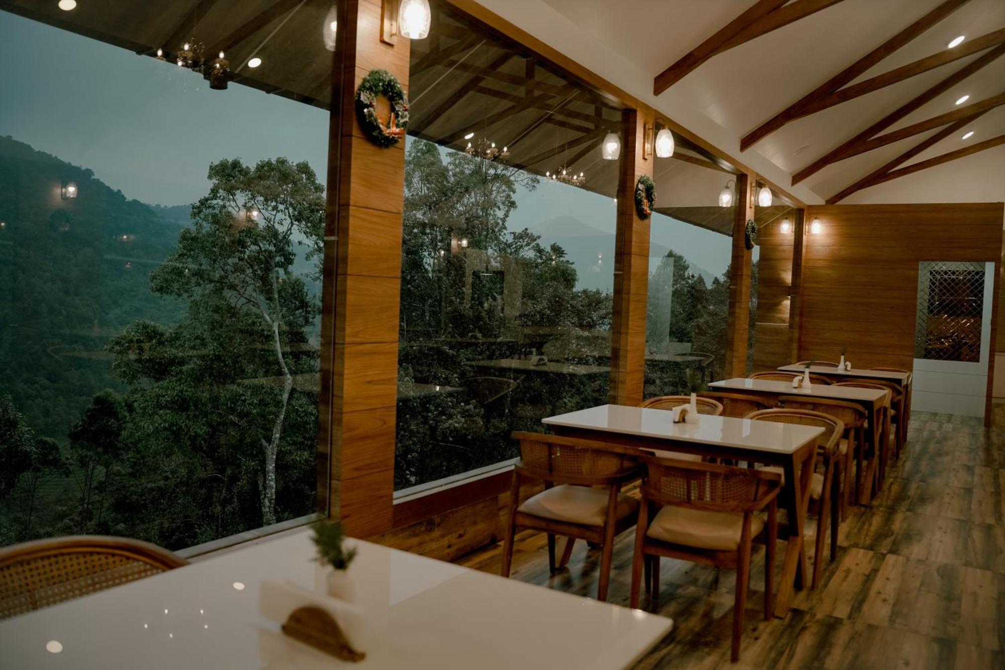 The Teatree Munnar Hotel Suryanelli Екстериор снимка